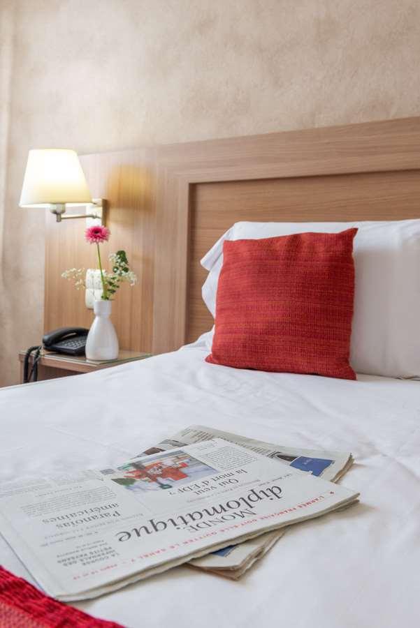 Brit Hotel Confort Castres Castres  Zimmer foto